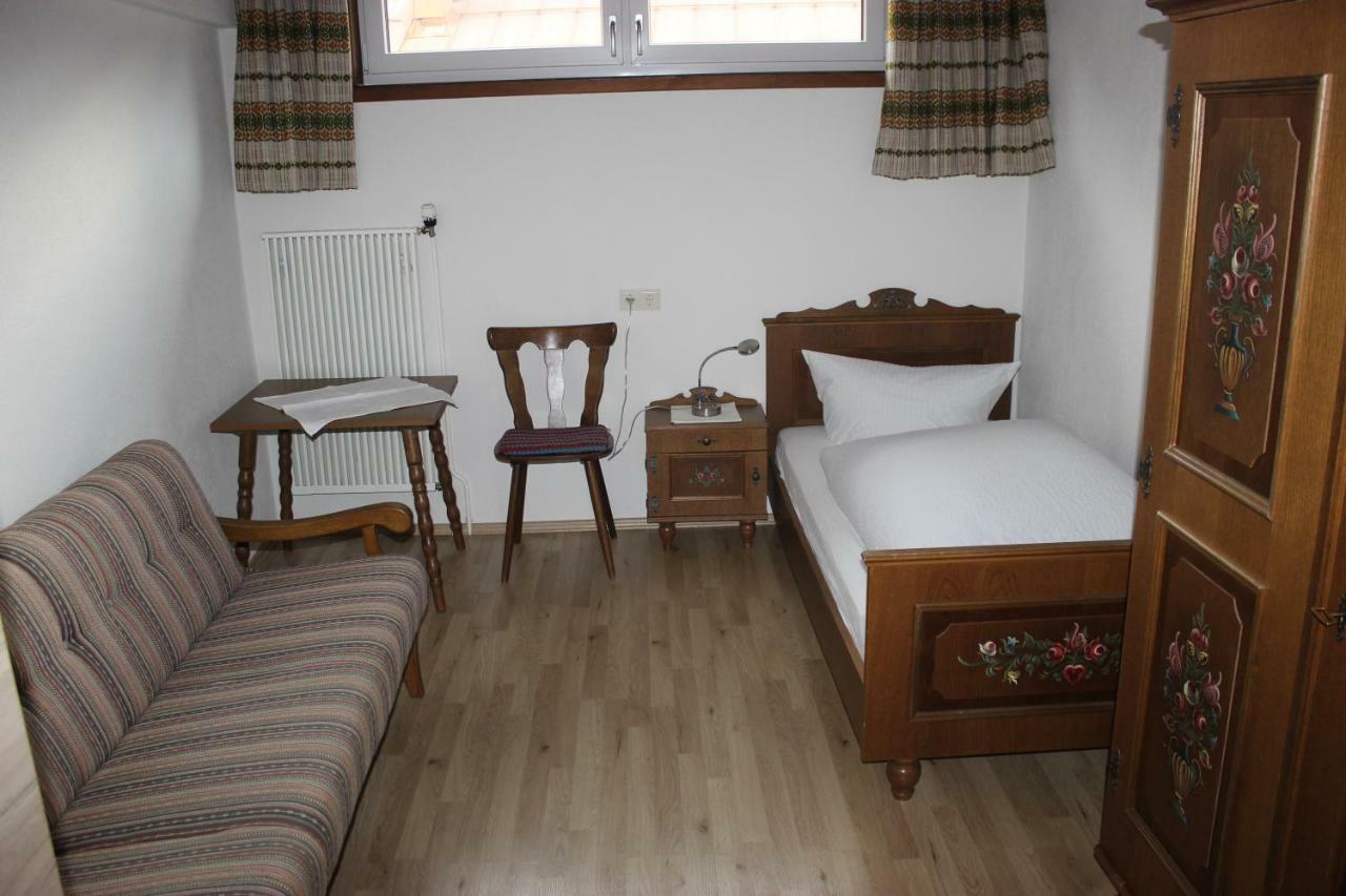 Ferienwohnungen Haus Bergflora Bach  Esterno foto